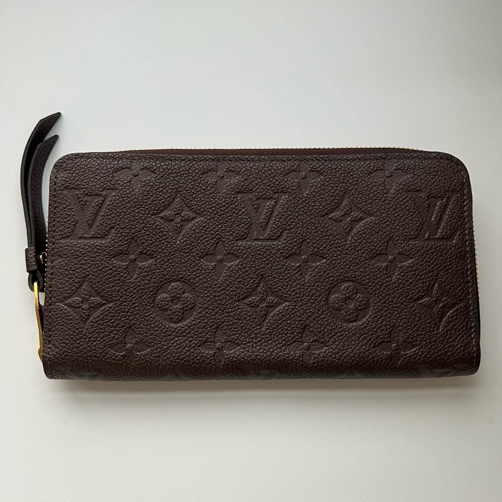 Louis Vuitton Empreinte Leather Zippy Wallet in Terre